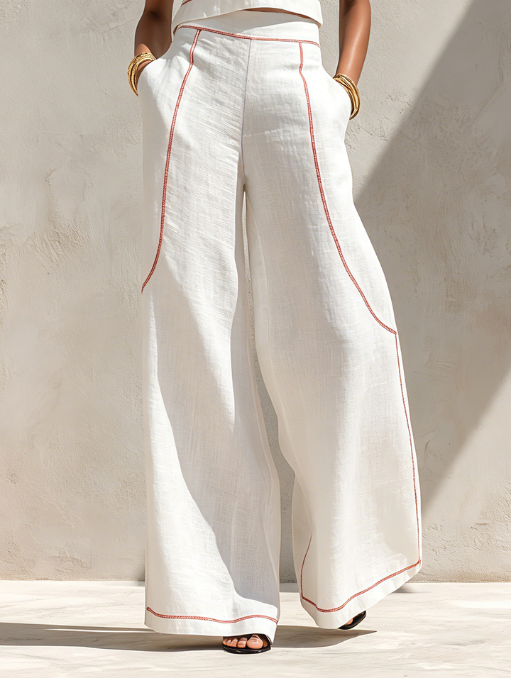 Elegante conjunto de pantalones con costuras en contraste