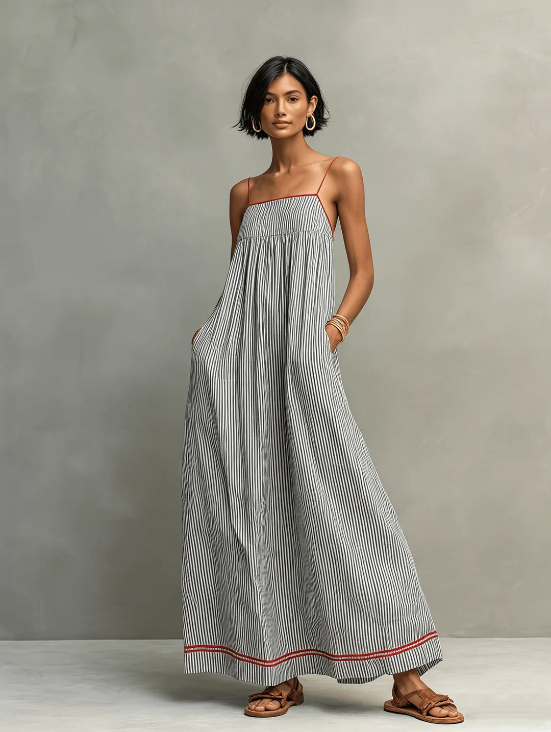 Vestido largo con ribete a rayas en contraste